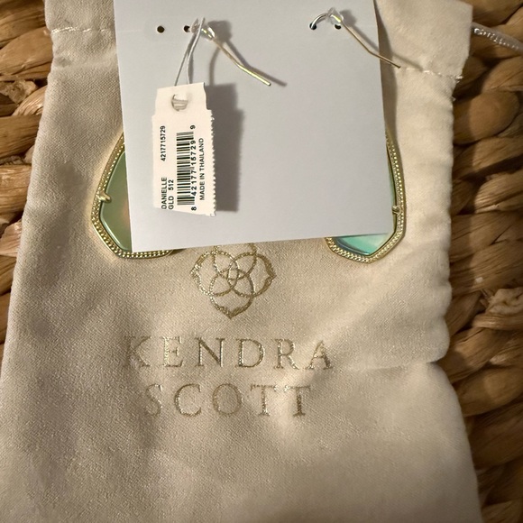 NWT Kendra Scott gold Danielle Dichroic Iridescent Earrings - Picture 4 of 5